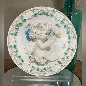 Dreamsicles collectible Plate: Love’s Gentle Touch